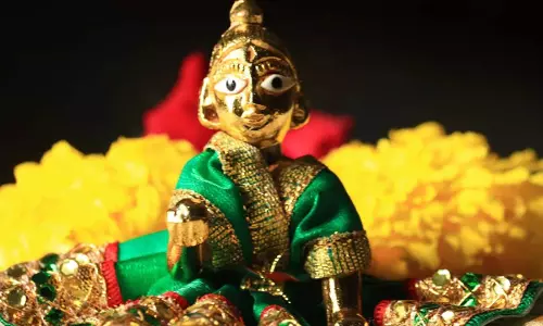 Diwali पर अपने लड्डू गोपाल को इस खास तरीके से सजाए