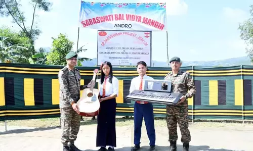 Manipur : सेना ने ऑपरेशन सद्भावना के तहत इंफाल ईस्ट के स्कूल को संगीत वाद्ययंत्र प्रदान किया