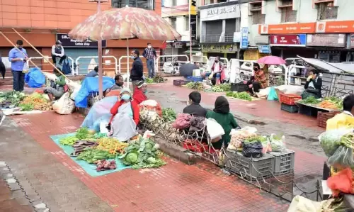 Meghalaya उच्च न्यायालय ने शिलांग में स्ट्रीट वेंडर्स के लिए नियमन का आदेश दिया Meghalaya उच्च न्यायालय ने शिलांग में स्ट्रीट वेंडर्स के लिए नियमन का आदेश दिया