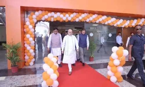 TMC ने केंद्रीय गृह मंत्री अमित शाह पर चुनाव आचार संहिता के उल्लंघन का आरोप लगाया TMC ने केंद्रीय गृह मंत्री अमित शाह पर चुनाव आचार संहिता के उल्लंघन का आरोप लगाया