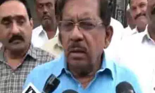 Karnataka के मंत्री जी परमेश्वर ने वक्फ भूमि विवाद पर सरकार का किया बचाव Karnataka के मंत्री जी परमेश्वर ने वक्फ भूमि विवाद पर सरकार का किया बचाव