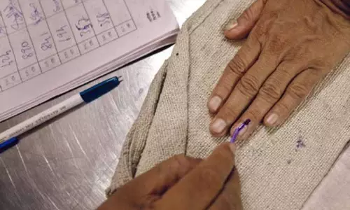 Jalandhar: कोई भी पात्र मतदाता न छूटे, जिला निर्वाचन अधिकारी ने अधिकारियों को निर्देश दिए