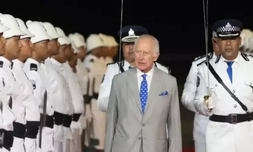 Britain के राजा चार्ल्स बेंगलुरु की निजी यात्रा पर Britain के राजा चार्ल्स बेंगलुरु की निजी यात्रा पर