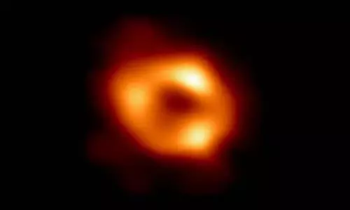 हमारी आकाशगंगा (Galaxy) के ब्लैक होल की पहली तस्वीर गलत होने की संका हमारी आकाशगंगा (Galaxy) के ब्लैक होल की पहली तस्वीर गलत होने की संका