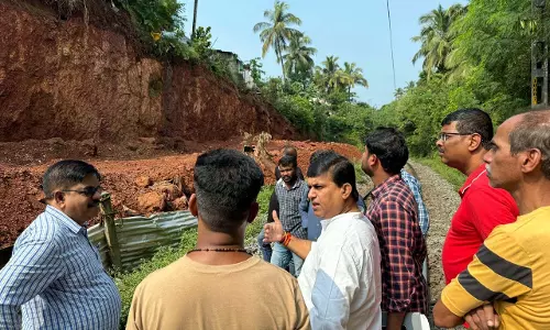 GOA: विधायक और रेलवे अधिकारियों ने वास्को में रिटेनिंग वॉल परियोजना का निरीक्षण किया