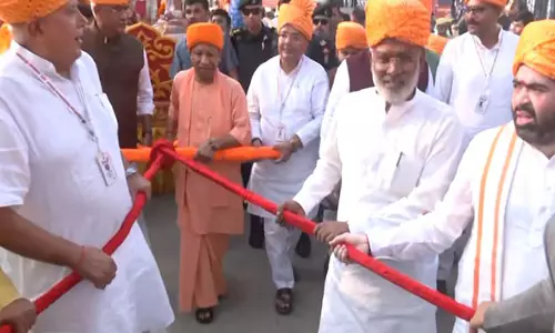 Ayodhya में भव्य दीपोत्सव मनाया गया, यूपी के सीएम योगी ने की अगुवाई Ayodhya में भव्य दीपोत्सव मनाया गया, यूपी के सीएम योगी ने की अगुवाई