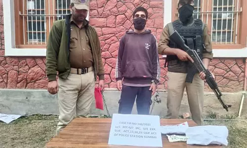 Bandipora में तलाशी अभियान के दौरान पुलिस और सुरक्षा बलों ने बरामद किया गोला-बारूद