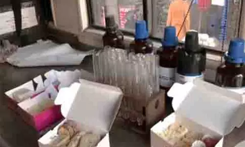 Festive season: खाद्य सुरक्षा विभाग के अधिकारियों ने किया औचक निरीक्षण