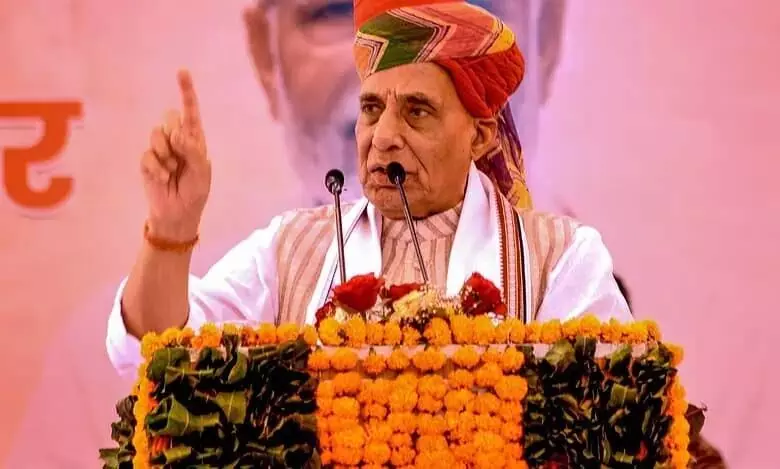 भारत चीन के साथ आम सहमति से शांति चाहता है: Rajnath