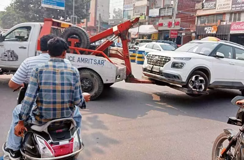 खुशहाल दिवाली सुनिश्चित करने के लिए Amritsar में 3,000 पुलिसकर्मी तैनात