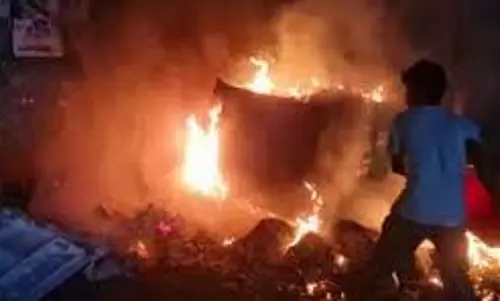 Mumbai: दुकान में गैस सिलेंडर फटने से 3 लोगों की मौत