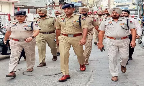Punjab: त्योहारी भीड़ के चलते मलेरकोटला में पुलिस सतर्क