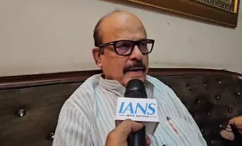 चुनाव आयोग गलतियों को स्वीकार करने के लिए तैयार नहीं : तारिक अनवर