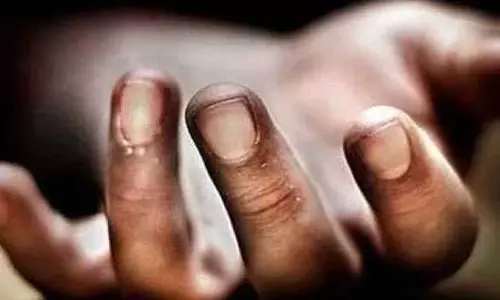 दिवाली की सजावट के दौरान बाल मजदूर की करंट लगने से मौत