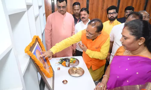 CM विष्णुदेव साय ने सरदार वल्लभ भाई पटेल की जयंती के अवसर पर किया नमन CM विष्णुदेव साय ने सरदार वल्लभ भाई पटेल की जयंती के अवसर पर किया नमन