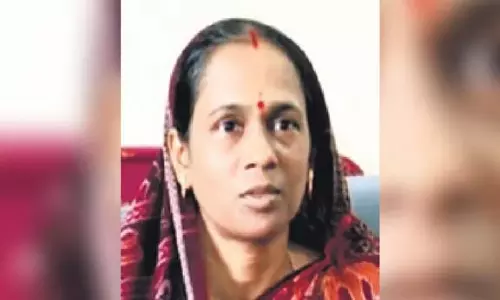 सुनंदा ने BJD छोड़ी, अधिकारियों की मंडली पर उंगली उठाई सुनंदा ने BJD छोड़ी, अधिकारियों की मंडली पर उंगली उठाई