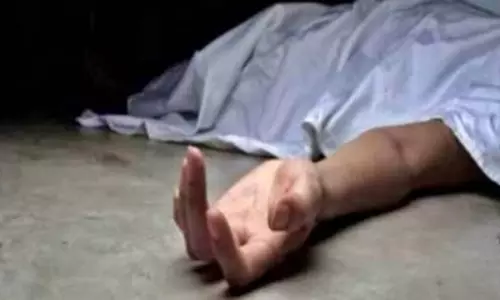 Kanpur: बारूद में धमाका होने से चपेट में आकर , पति की मौत पत्नी गंभीर घायल