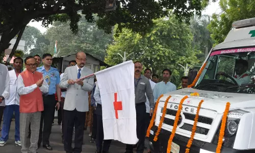 राज्यपाल रमेन डेका ने रेडक्रॉस के 4 मोबाइल मेडिकल यूनिट का किया शुभारंभ