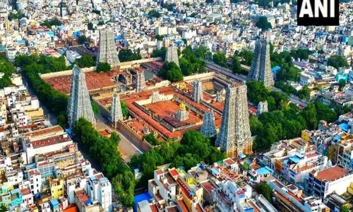 Madurai Meenakshi अम्मन मंदिर प्रशासन ने दिवाली समारोह से पहले सुरक्षा सलाह जारी की