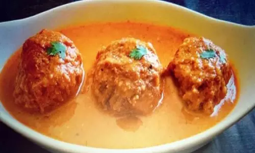 Paneer की जगह पनीर के कोफ्ते बनाये Paneer की जगह पनीर के कोफ्ते बनाये