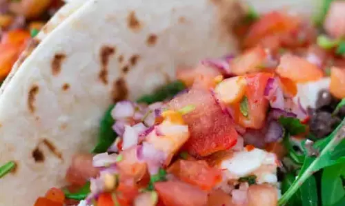 Goat Cheese के साथ शाकाहारी टैकोस रेसिपी