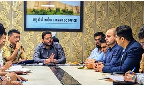 Jammu में महत्वपूर्ण परियोजनाओं की सुरक्षा के लिए डीएम ने कहा Jammu में महत्वपूर्ण परियोजनाओं की सुरक्षा के लिए डीएम ने कहा