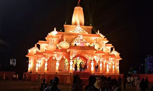 करीमगंज में राम मंदिर थीम वाले पंडाल के साथ मनाई गई काली पूजा और Diwali