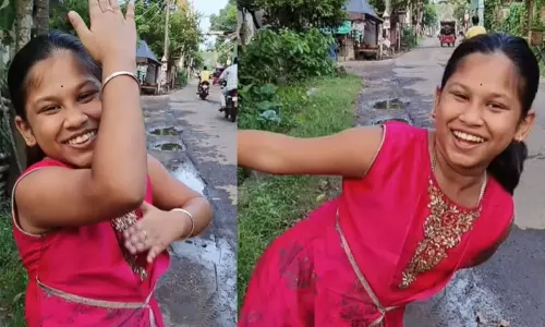 Video: आज की रात पर पश्चिम बंगाल की लड़की के डांस ने इंटरनेट पर मचाई धूम Video: आज की रात पर पश्चिम बंगाल की लड़की के डांस ने इंटरनेट पर मचाई धूम