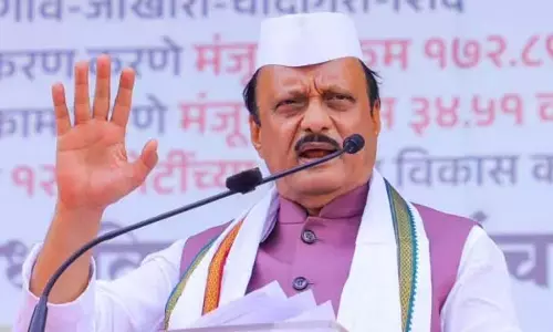 जब अजित पवार भाषण दे रहे थे: राजनीतिक में आया भूचाल