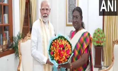 PM Modi ने राष्ट्रपति मुर्मू, वीपी धनखड़ को दिवाली की शुभकामनाएं दीं PM Modi ने राष्ट्रपति मुर्मू, वीपी धनखड़ को दिवाली की शुभकामनाएं दीं