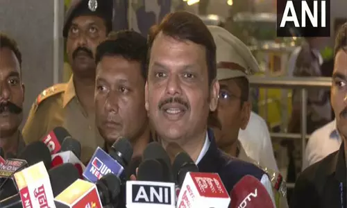 राज ठाकरे ने कई उम्मीदवार उतारे, उनके महायुति में शामिल होने की कोई गुंजाइश नहीं: Devendra Fadnavis राज ठाकरे ने कई उम्मीदवार उतारे, उनके महायुति में शामिल होने की कोई गुंजाइश नहीं: Devendra Fadnavis