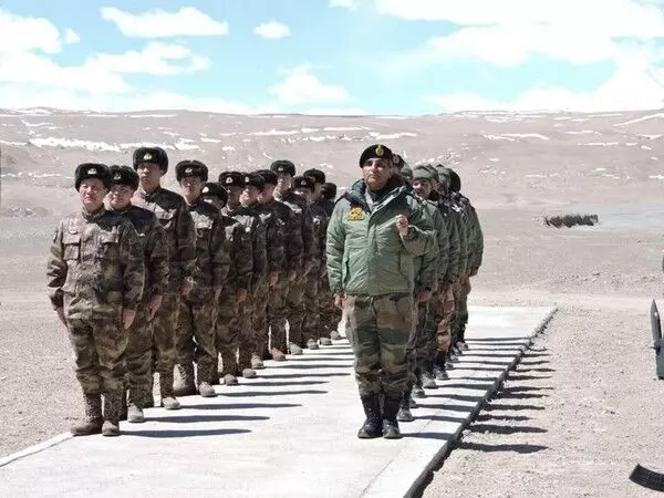 भारत-चीन के बीच तनाव कम, भारतीय सैनिकों ने पूर्वी Ladakh के डेमचोक सेक्टर में शुरू की गश्त