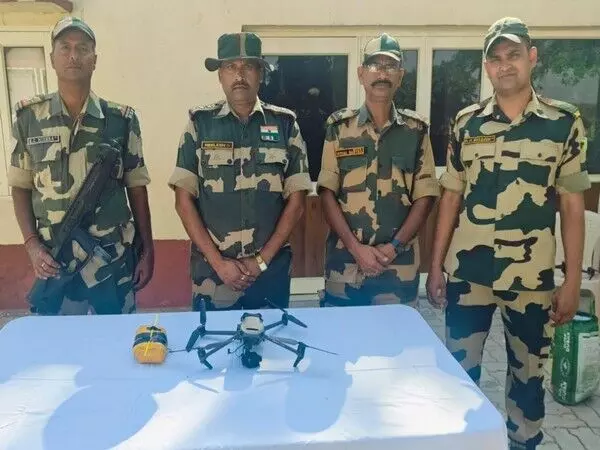 BSF ने अमृतसर में ड्रोन तस्करी को नाकाम किया, दो ड्रोन और हेरोइन बरामद