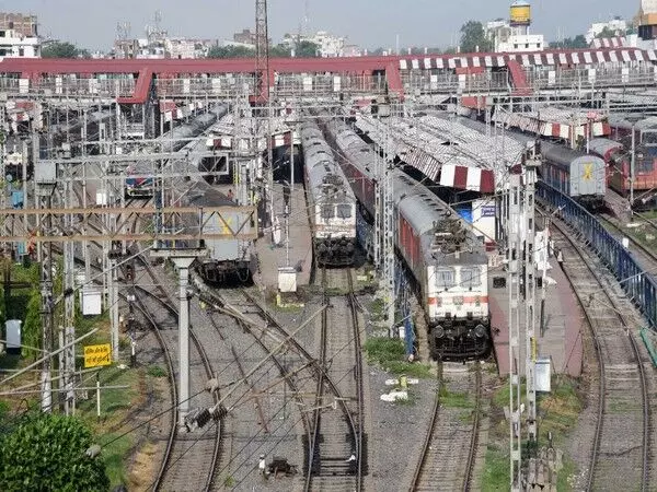 Western Railway विभिन्न गंतव्यों के लिए तीन अतिरिक्त त्यौहार विशेष ट्रेनें चलाएगा