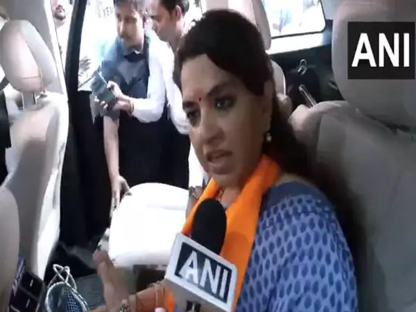 अरविंद सावंत के खिलाफ शिकायत दर्ज कराने के बाद Shaina NC ने कही ये बात