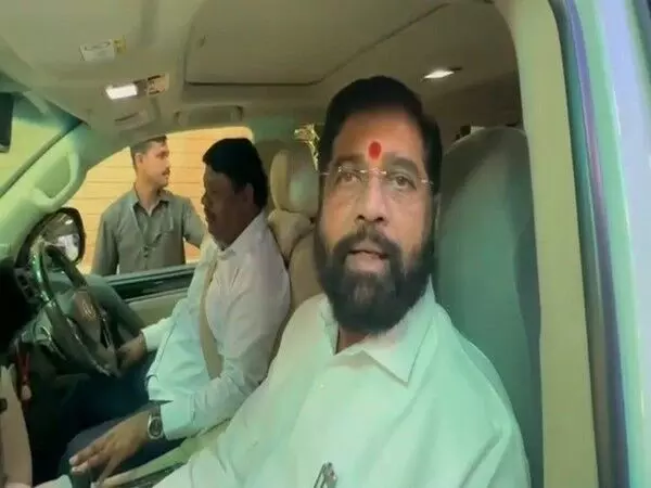 Eknath Shinde ने अरविंद सावंत की आयातित माल टिप्पणी की आलोचना की