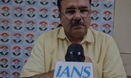 दीपावली के दिन भी दूसरों को टारगेट कर रहे हैं पीएम मोदी : आलोक शर्मा