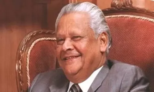 बीपीएल संस्थापक टीपीजी नांबियार को श्रद्धांजलि अर्पित की गई बीपीएल संस्थापक टीपीजी नांबियार को श्रद्धांजलि अर्पित की गई