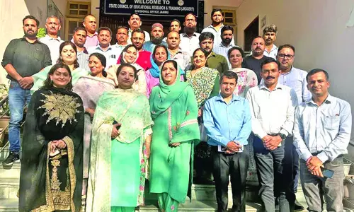 J&K: जेकेपीएस पंजतीर्थी ने श्रद्धापूर्वक मनाई दिवाली