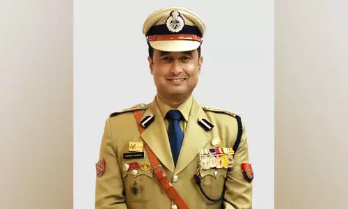 Assam : आईजीपी एसटीएफ पार्थ सारथी महंत, 5 अन्य को केंद्रीय गृह मंत्री दक्षत पदक से सम्मानित Assam : आईजीपी एसटीएफ पार्थ सारथी महंत, 5 अन्य को केंद्रीय गृह मंत्री दक्षत पदक से सम्मानित