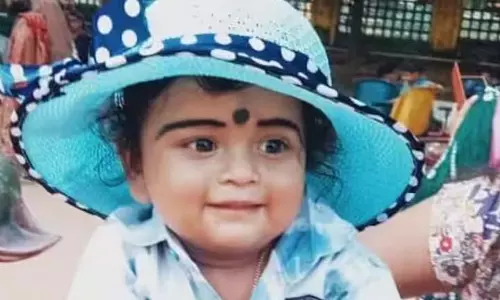 परिवार ने शिकायत की कि ओल्लूर में चिकित्सकीय त्रुटि के कारण बच्चे की मौत परिवार ने शिकायत की कि ओल्लूर में चिकित्सकीय त्रुटि के कारण बच्चे की मौत