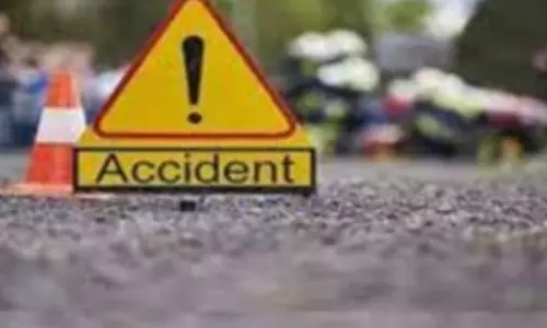 Kichha:  ट्रक की चपेट में आने से बाइक सवार की दर्दनाक मौत