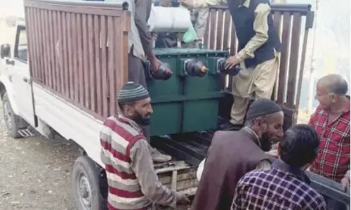 Uri में एक साल से अधिक समय बाद क्षतिग्रस्त ट्रांसफार्मर बदला गया