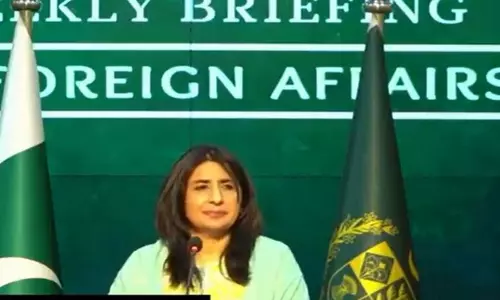 Pakistan ने चीनी राजदूत की सुरक्षा चिंताओं को कूटनीतिक मानदंडों से अलग बताया Pakistan ने चीनी राजदूत की सुरक्षा चिंताओं को कूटनीतिक मानदंडों से अलग बताया