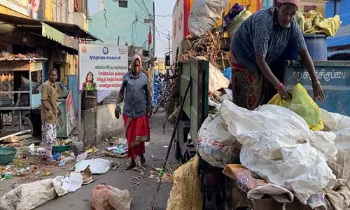 तमिलनाडु: Diwali के जश्न के बीच तूतूकुड़ी में 1,000 टन से अधिक कचरा इकट्ठा हुआ तमिलनाडु: Diwali के जश्न के बीच तूतूकुड़ी में 1,000 टन से अधिक कचरा इकट्ठा हुआ