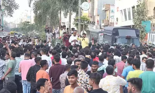 पटाखे फोड़ने को लेकर शुरू हुआ विवाद: दो पक्ष भिड़े, कई थाने की पुलिस तैनात