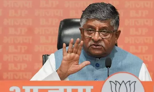 Karnataka: वक्फ विवाद पर भाजपा ने कांग्रेस की वोट बैंक की राजनीति की आलोचना की