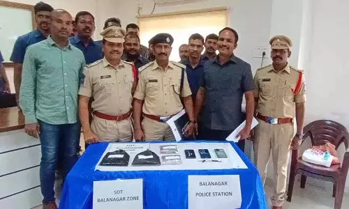 साइबराबाद SOT, बालानगर पुलिस ने हशीश तेल की तस्करी का भंडाफोड़ किया