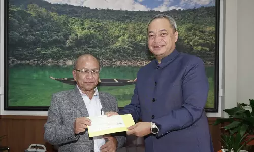 Meghalaya के वरिष्ठ पत्रकार को चार दशक की मीडिया सेवा के लिए राज्य सम्मान मिला Meghalaya के वरिष्ठ पत्रकार को चार दशक की मीडिया सेवा के लिए राज्य सम्मान मिला