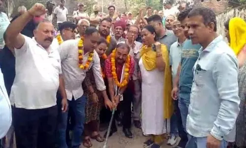 Randhawa: मोदी सरकार सर्वांगीण विकास सुनिश्चित करने के लिए पूरी ताकत से काम कर रही Randhawa: मोदी सरकार सर्वांगीण विकास सुनिश्चित करने के लिए पूरी ताकत से काम कर रही